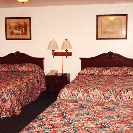 Americas Best Value Inn & Suites Klamath Falls Exterior photo